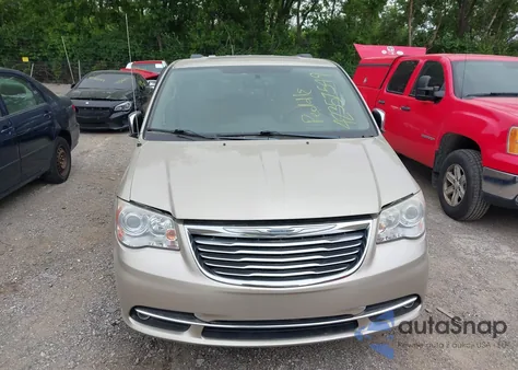 2013 Chrysler Town & Country Limited z USA, uszkodzony, nr VIN 2C4RC1GG3DR509146